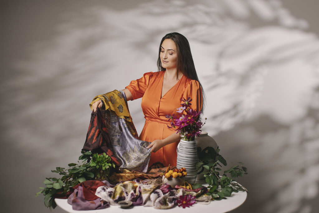 ინდიგოფერა: როგორ აქცია ქალთა პროგრამამ ოცნება რეალობად?