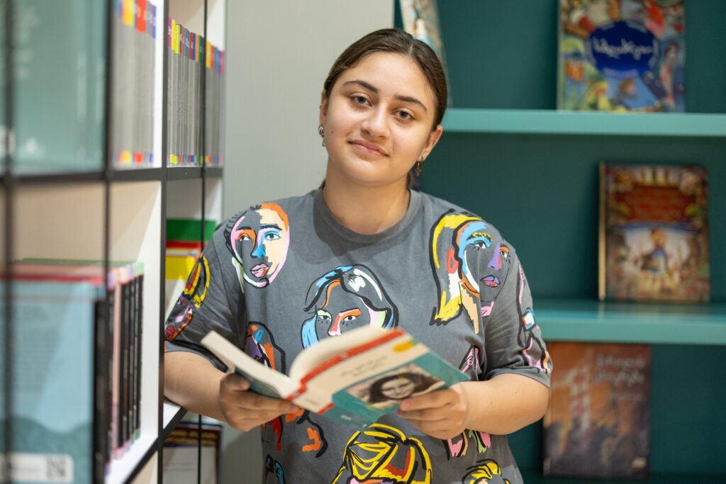 მე-9 კლასელი ანა იდეათეკიდან: წიგნები, რომლებმაც შემაყვარა კითხვა