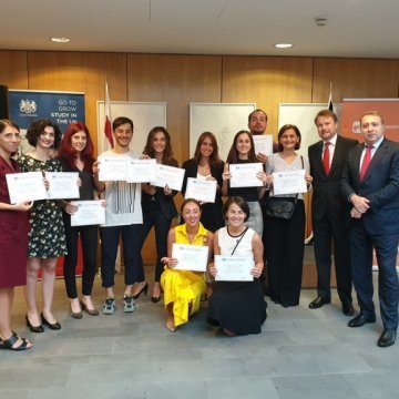 ბრიტანეთის საელჩოში ჩივნინგის სასტიპენდიო პროგრამის გამარჯვებულებისთვის სპეციალური მიღება მოეწყო